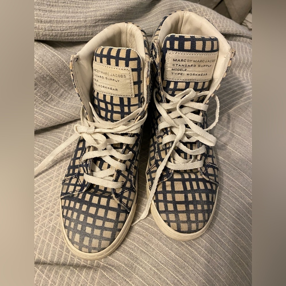 Marc by Marc Jacobs Mylo-Print Canvas High Tops size 40 us9